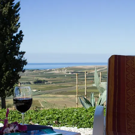 With 2 In Sciacca, With Sea View, Garden And Wifi 5 Km Fro Sciacca